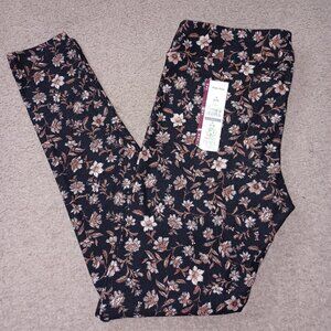 NEW! Time and Tru high rise black floral leggings, Womens size Small (4-6)